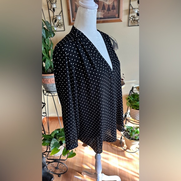 Vince Camuto Polka Dot V-Neck Women’s Blouse Rich Black Size Large Long Sleeves - Picture 4 of 12